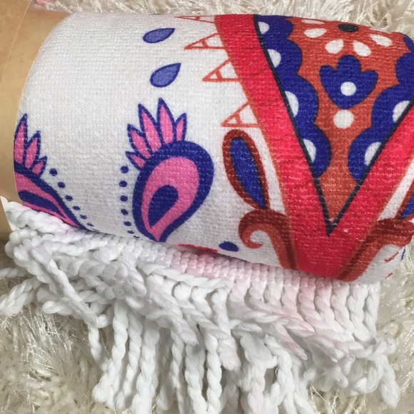 Unique Boho round beach throw - Picture 5 of 7